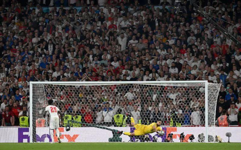 parata donnarumma rigore decisivo