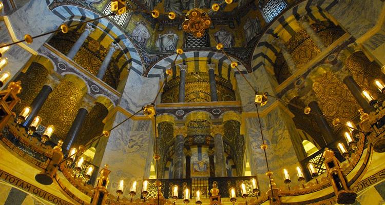 La vita e le sfide di Ottone II di Sassonia nel Sacro Romano Impero articolo