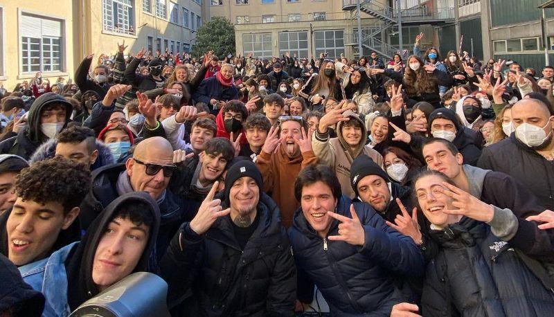 jax incontra gli studenti liceo occupato