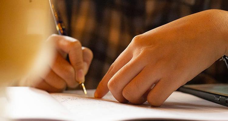 Complemento di termine: Regole della grammatica italiana articolo