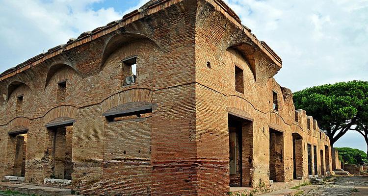 Le abitazioni nell'antica Roma: domus e insula a confronto articolo