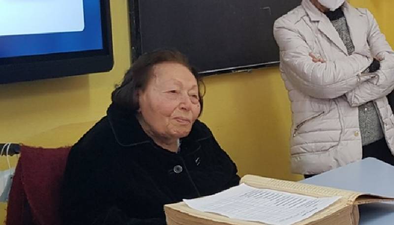 a 102 anni torna ad insegnare per un giorno