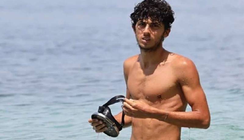 alessandro iannoni lascia isola dei famosi per lo studio