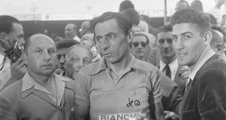 Fausto Coppi: una stella del ciclismo italiano articolo