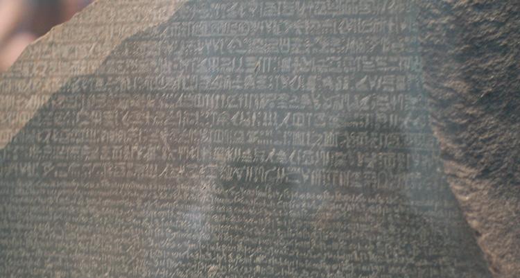 Stele di Rosetta: descrizione e caratteristiche peculiari articolo