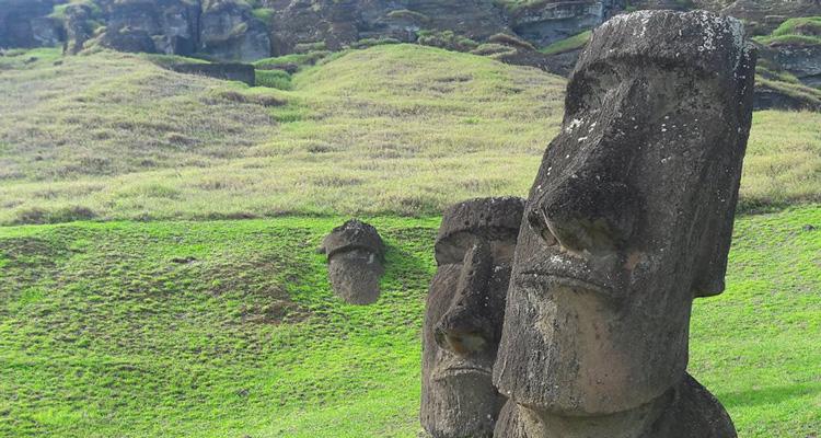 Rapa Nui: la famosa isola di Pasqua e i Moai articolo