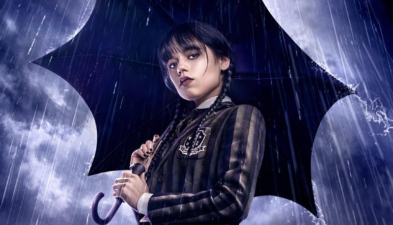 mercoledì addams Nevermore Acamedy Romania