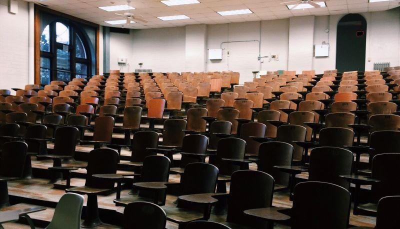 Studentessa universitaria di Palermo ricoverata per il freddo in aula