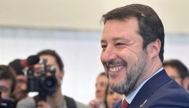 Matteo Salvini protesta su TikTok il sistema di valutazione della scuola primaria