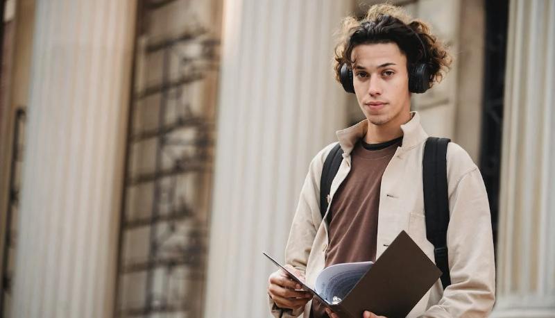 james dottorato legge 15 anni