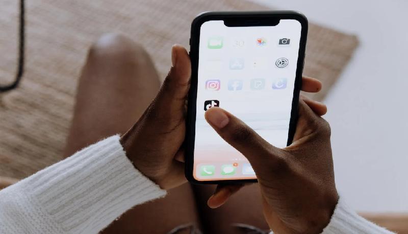 cos'è quittok dimissioni social