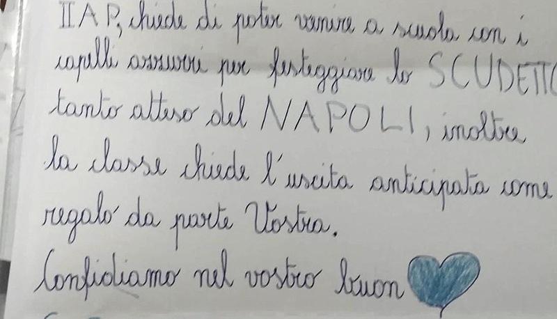 Scudetto del Napoli chiedono di andare con capelli azzurri a scuola