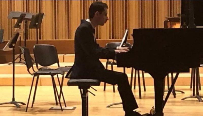 Primo studente cieco si laurea in pianoforte