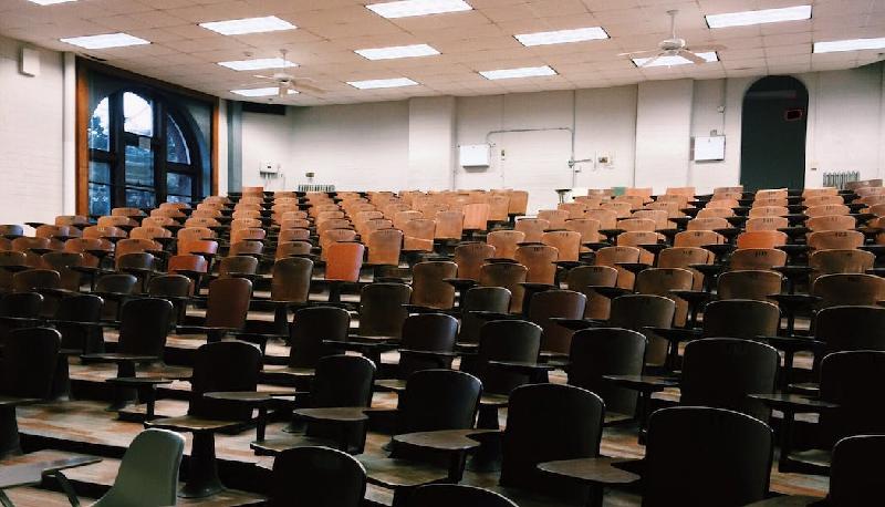 rifugiata dall'iraq si laurea a bari