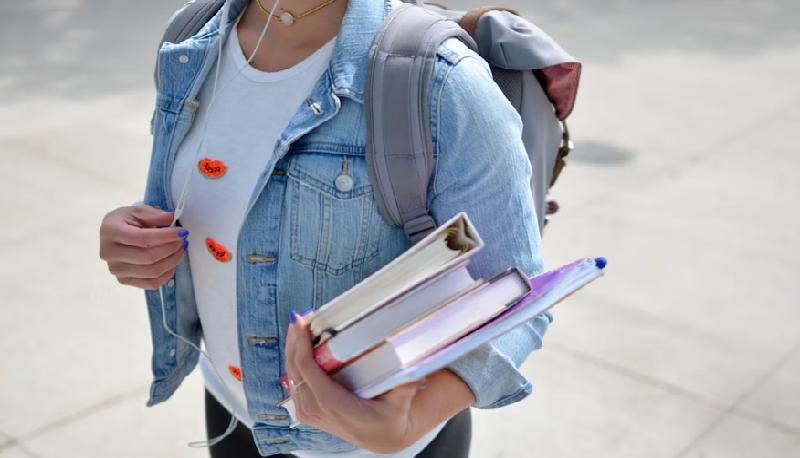 tracce prima prova suppletiva maturità 2023