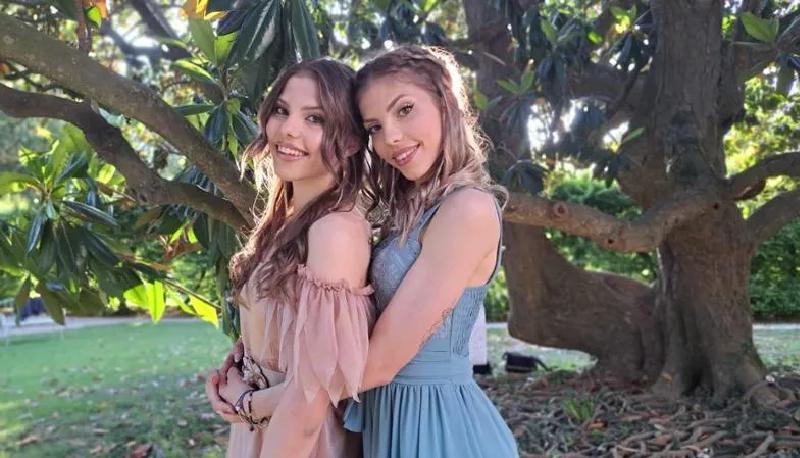 linda e sofia gemelle si diplomano insieme cento e lode