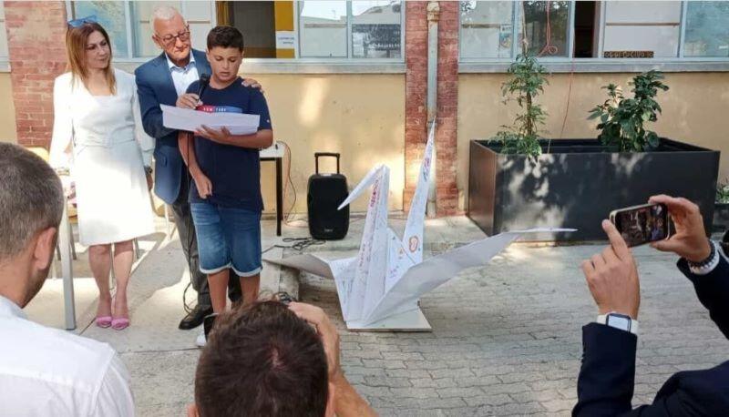 Riceve 50 euro dal nonno e li dona alla scuola alluvionata