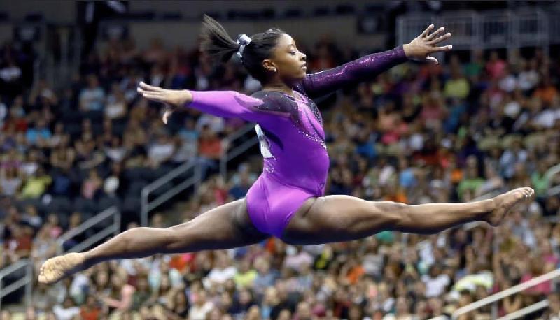 simone biles yurchenko doppio carpio