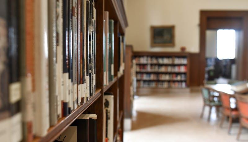 università