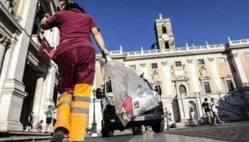 Susanna a 22 anni fa la spazzina e studia Farmacia all'università
