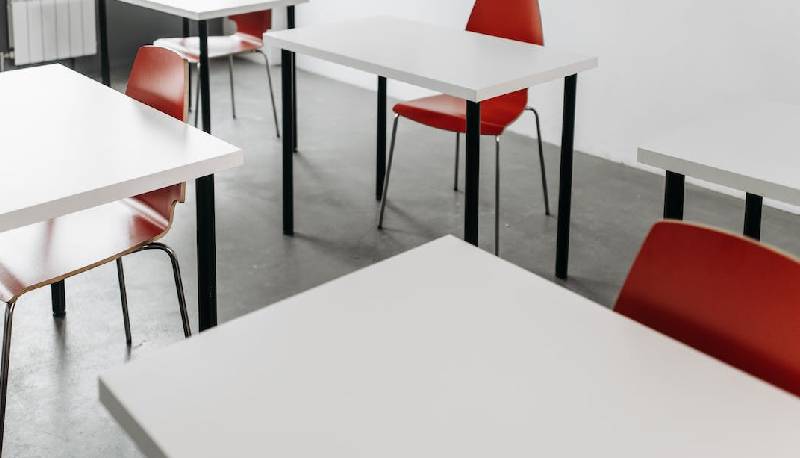 liceo occupato preside a rischio fondi pnrr