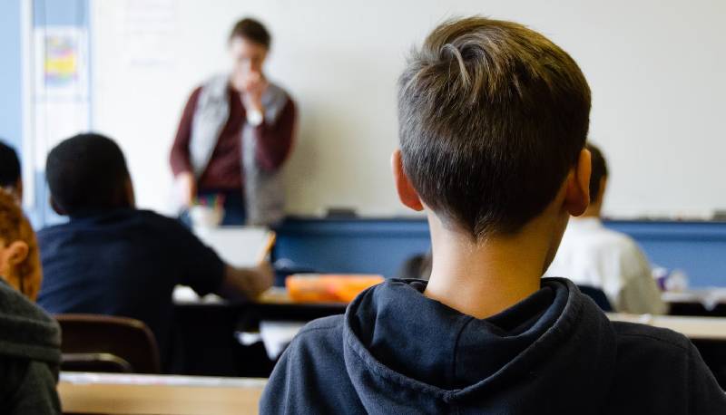 studente tema processo maltrattamenti