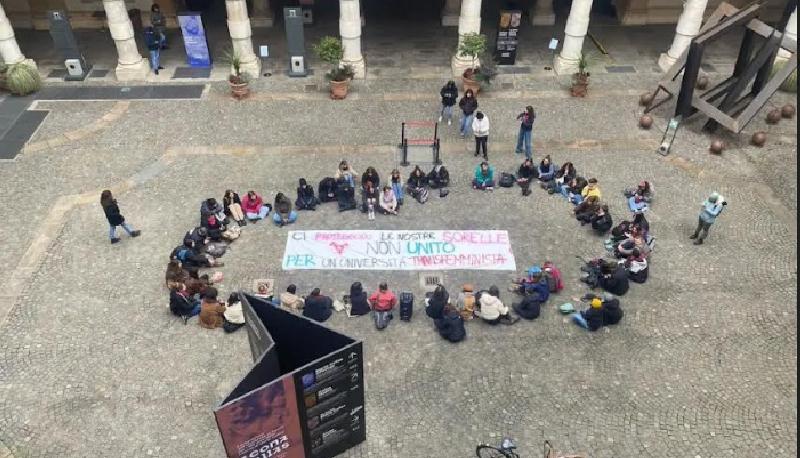 Università, da Torino parte il #metoo delle studentesse universitarie: ecco cosa sta succedendo