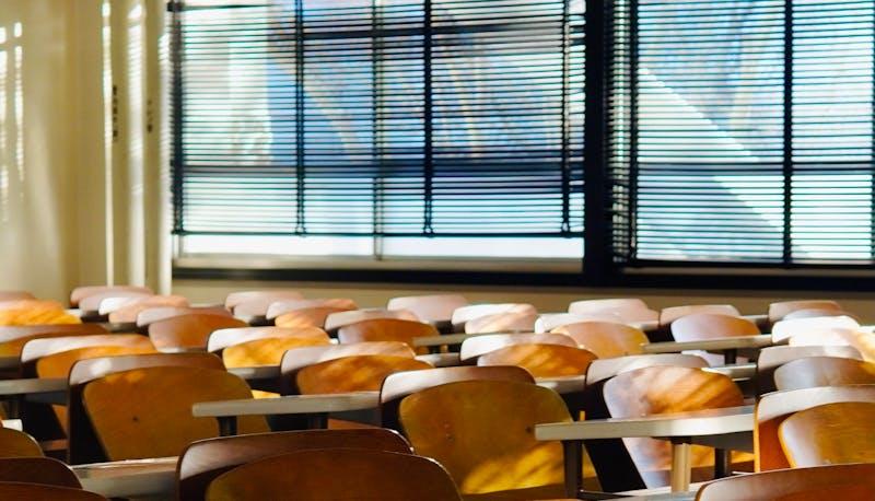 Maturità 2024, bomba carta durante la festa dei 100 giorni: studente ferito articolo