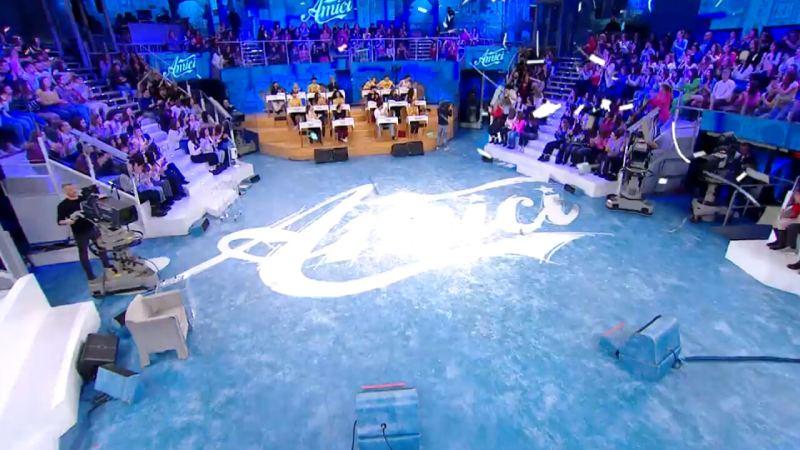 Amici, puntata del 10 marzo 2024: ospiti, news e anticipazioni articolo