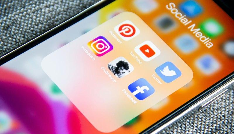 Perché ci piace litigare sui social? Uno studio scientifico spiega il motivo articolo