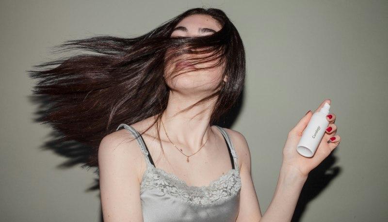Profumi per capelli, la nuova ossessione virale su TikTok articolo