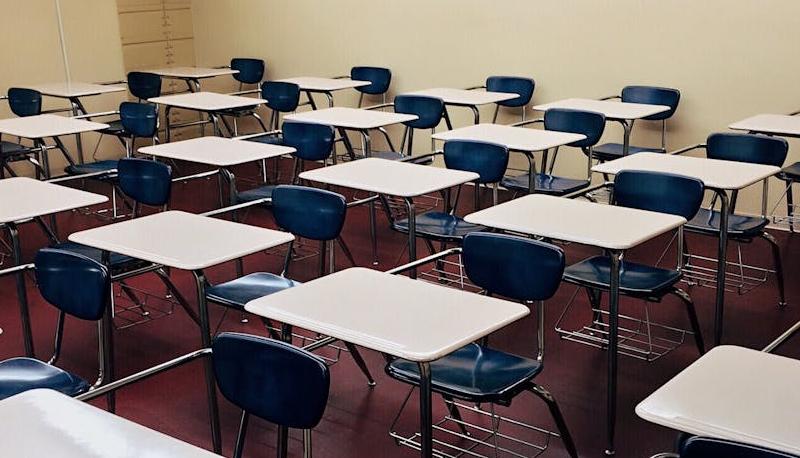Mamme litigano sul gruppo WhatsApp di classe: la rissa si trasferisce in strada articolo