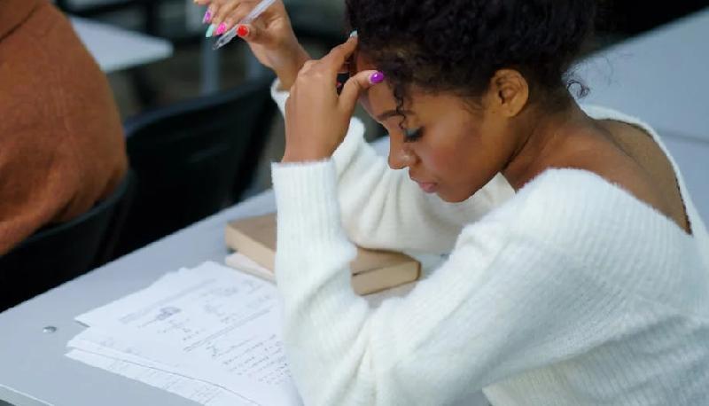 Studio e lavoro, 8 studenti su 10 a rischio burnout: stress e ansia i disagi più diffusi
