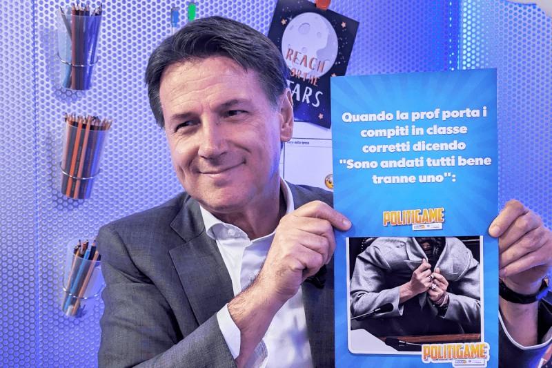Conte, AI e robotica: “Impatto devastante sul lavoro, la politica deve pensarci” articolo