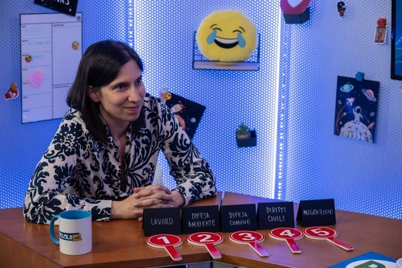 Schlein: sono una “nerd degli anni ‘90” contro stage gratuiti, lavori sottopagati e per più diritti civili articolo