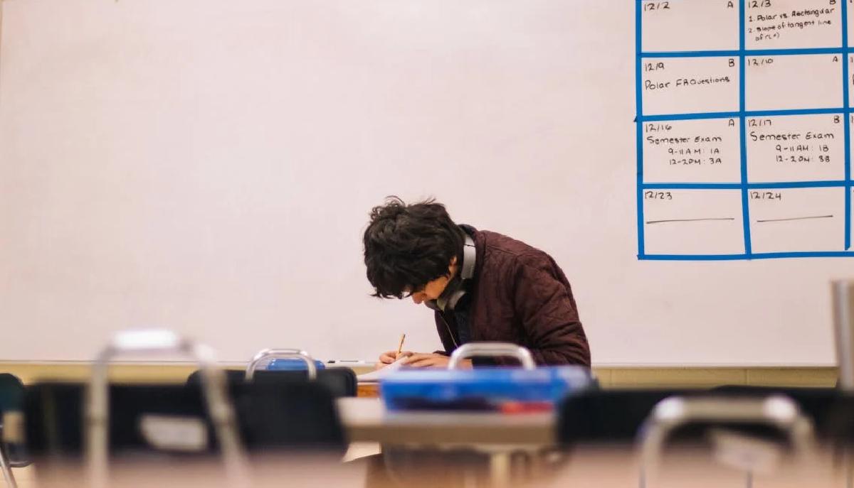 Maturità 2024, le tracce di terza prova delle sezioni ESABAC