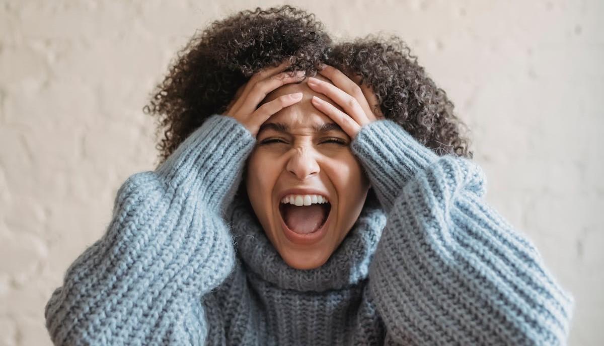Studentessa disperata perché le hanno annullato la laurea