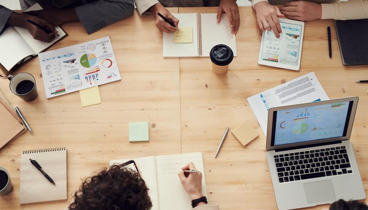 Studenti di economia iscritti alle migliori università di Italia e del mondo