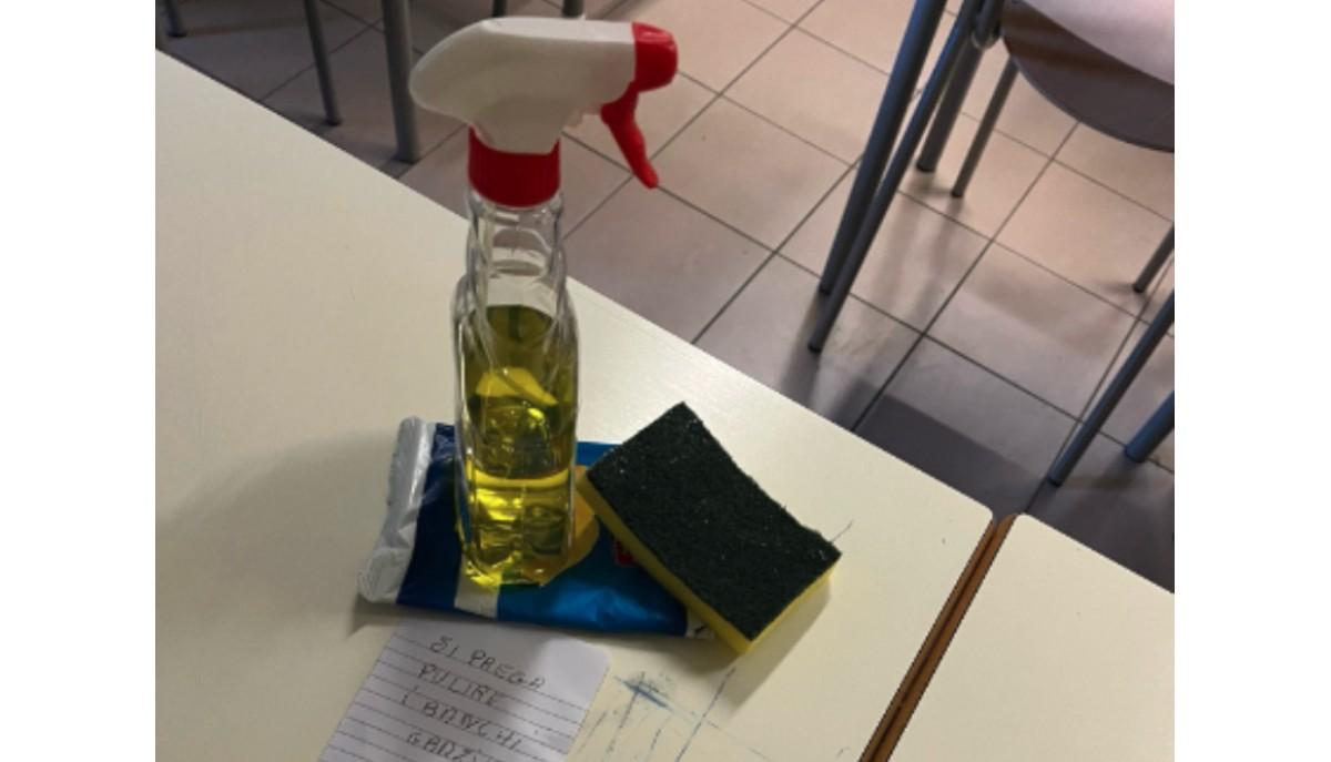 Pulizia banco post virale su tiktok 