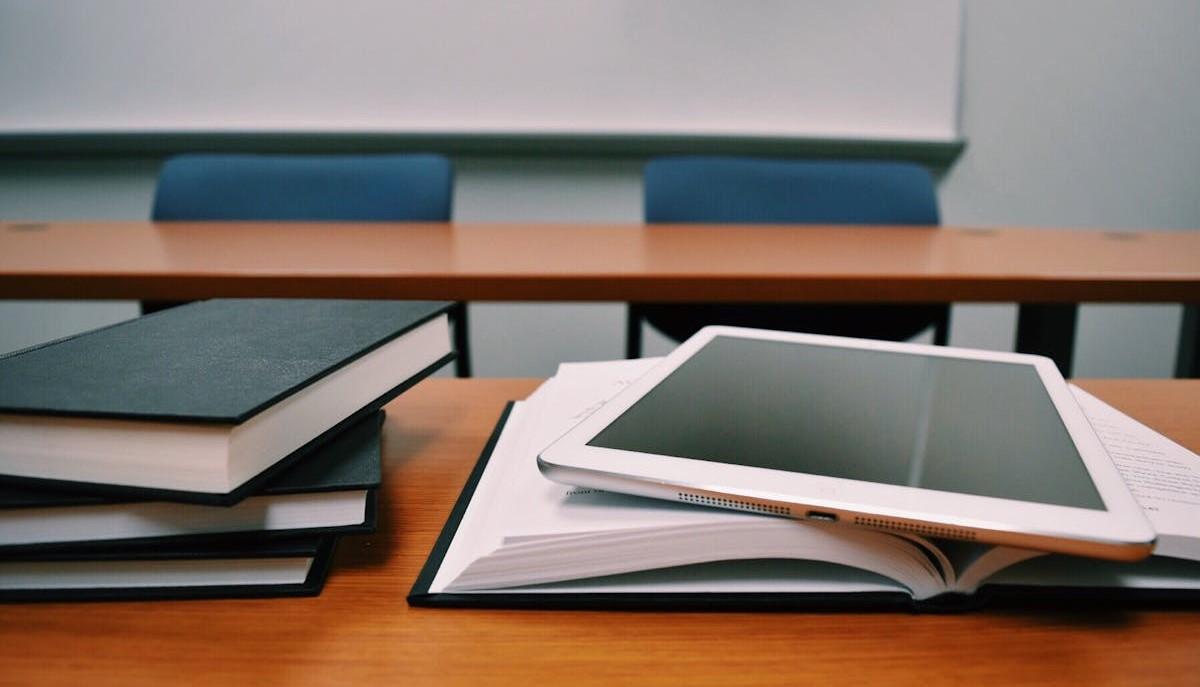 Aula scolastica: Ministro Valditara incontra Consulte studentesche