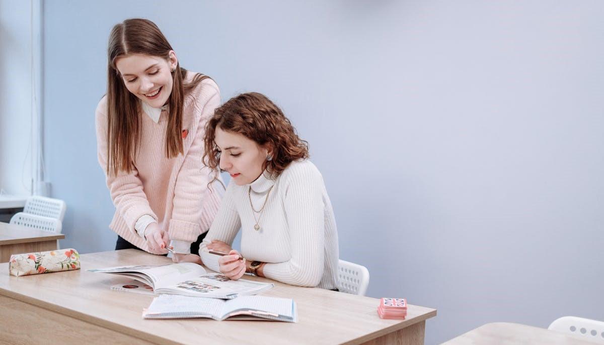 Due studentesse di Scienze della Formazione Primaria