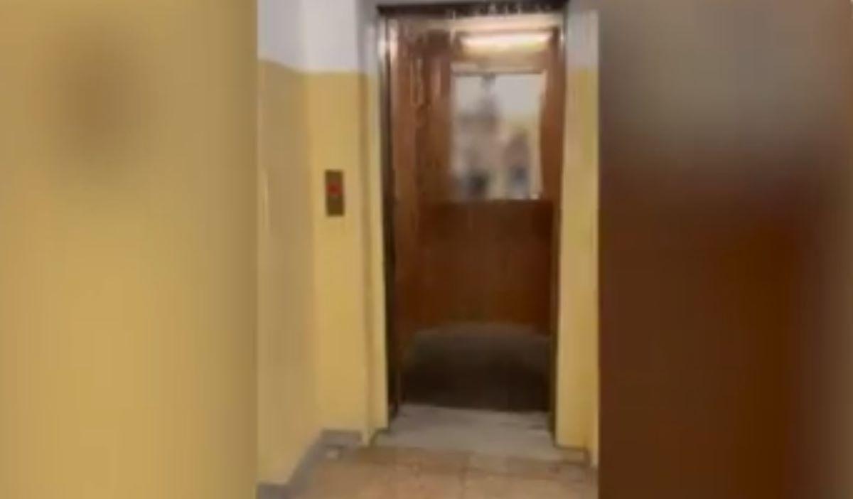 Ascensore allagato della scuola
