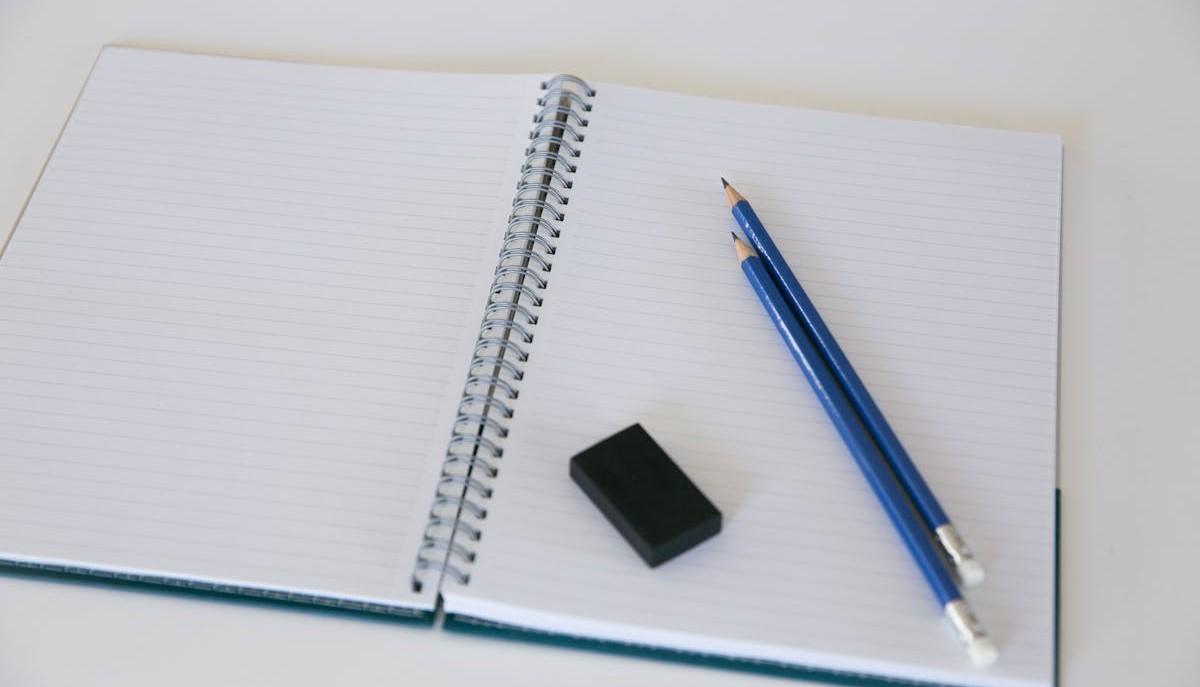 Quaderno per fare i compiti durante le vacanze di Natale