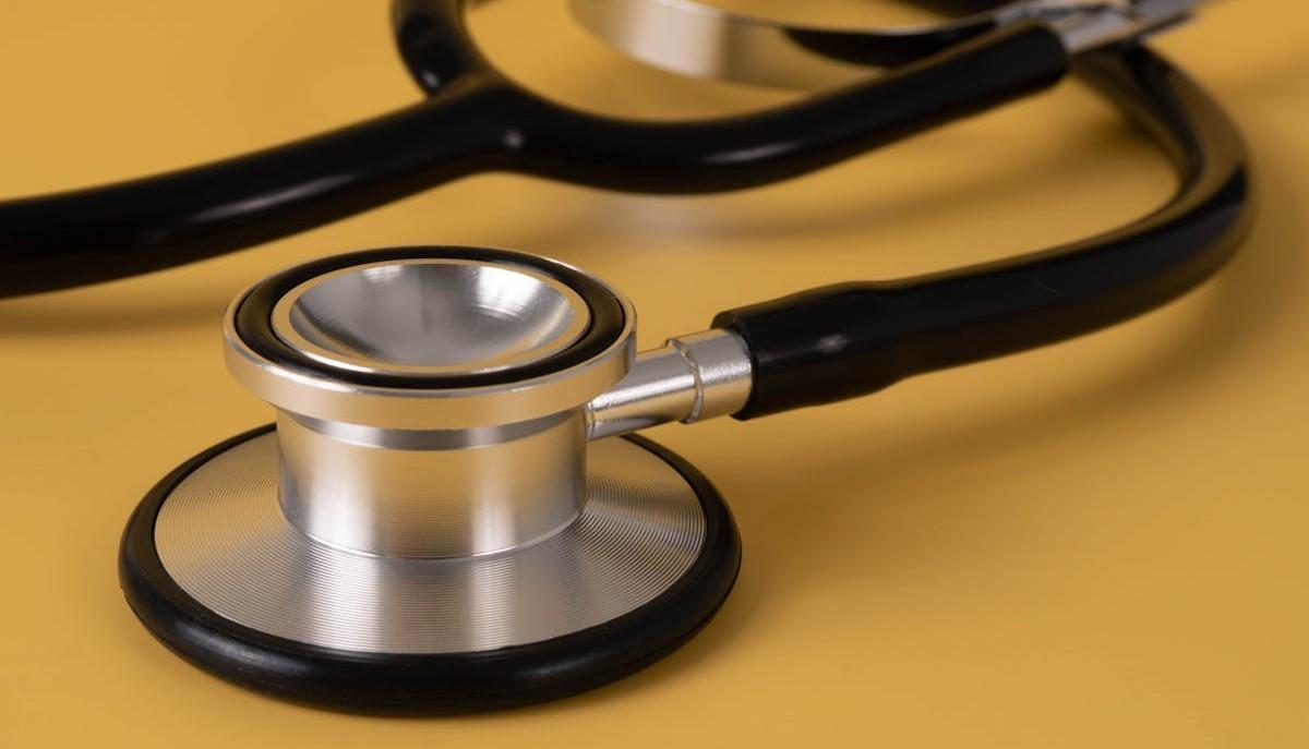 Stetoscopio: quando verrà abolito il test di Medicina?