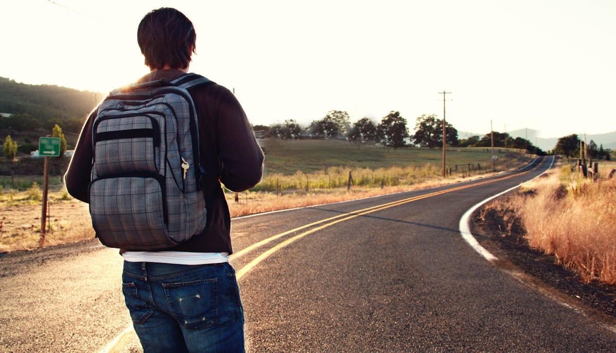 Studente in viaggio tra novembre e dicembre