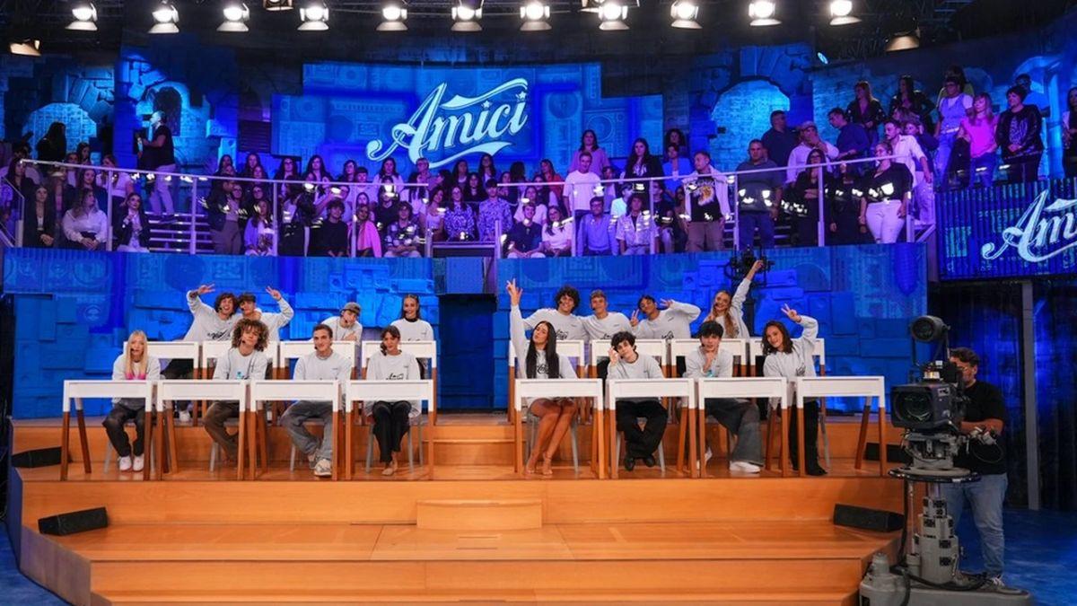 Amici 2024, pomeridiano 10 novembre: anticipazioni, ospiti, news