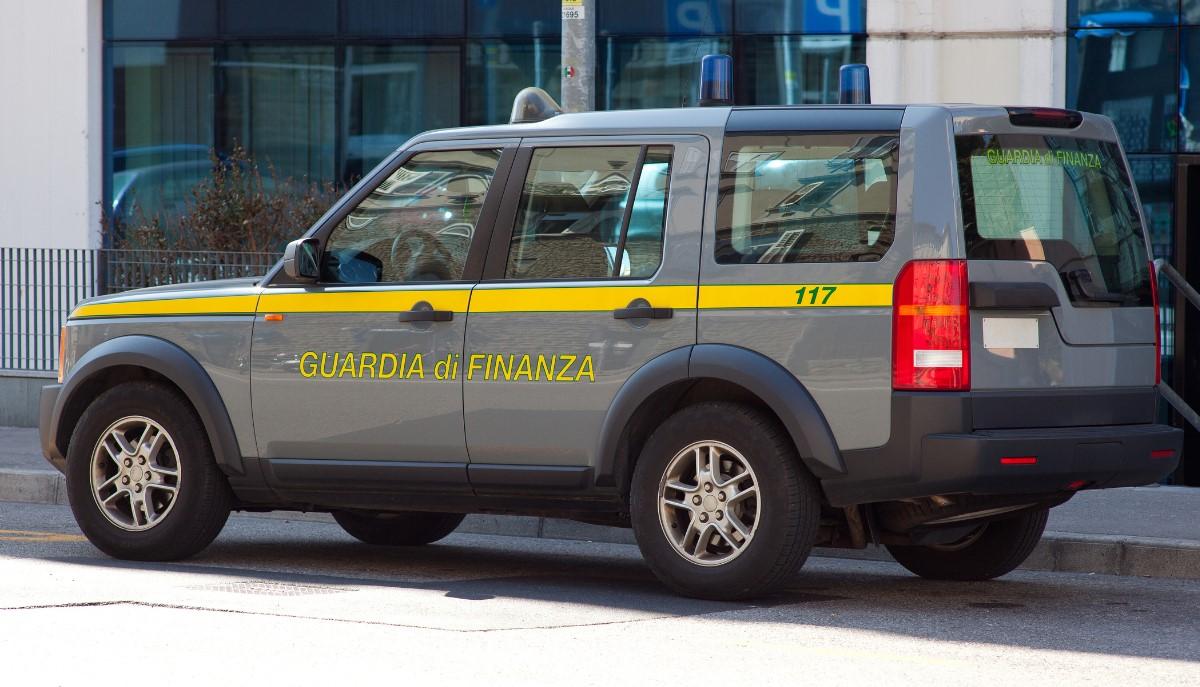 Macchina della Guardia di Finanza