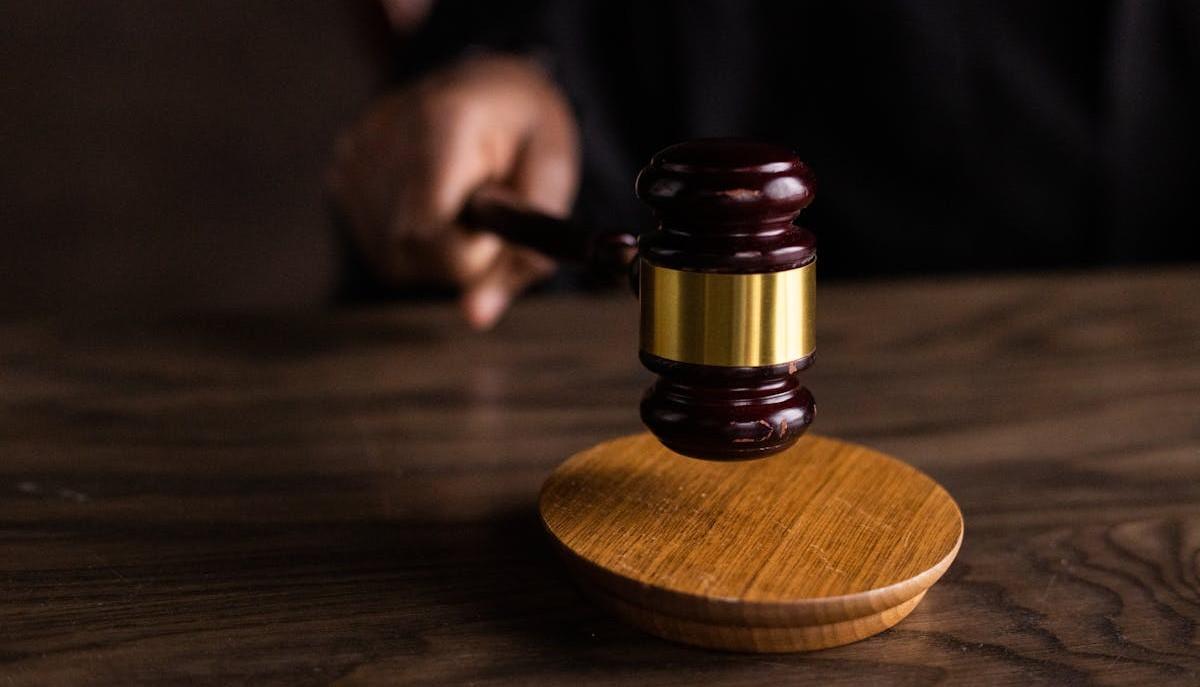 Studente bocciato alla Maturità fa ricorso e vince: troppi errori burocratici durante l'esame