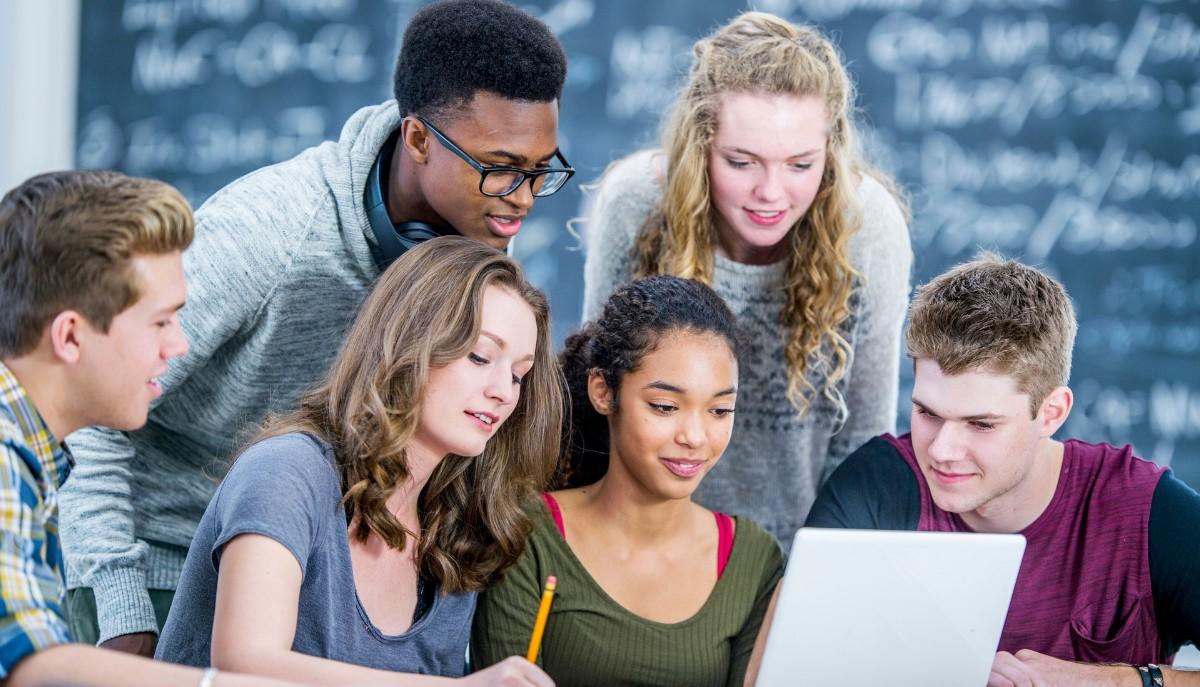 Educazione sessuale a scuola: i fondi nella legge di bilancio 2025