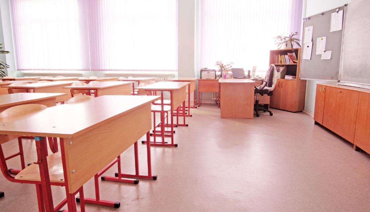 aula banchi e sedie